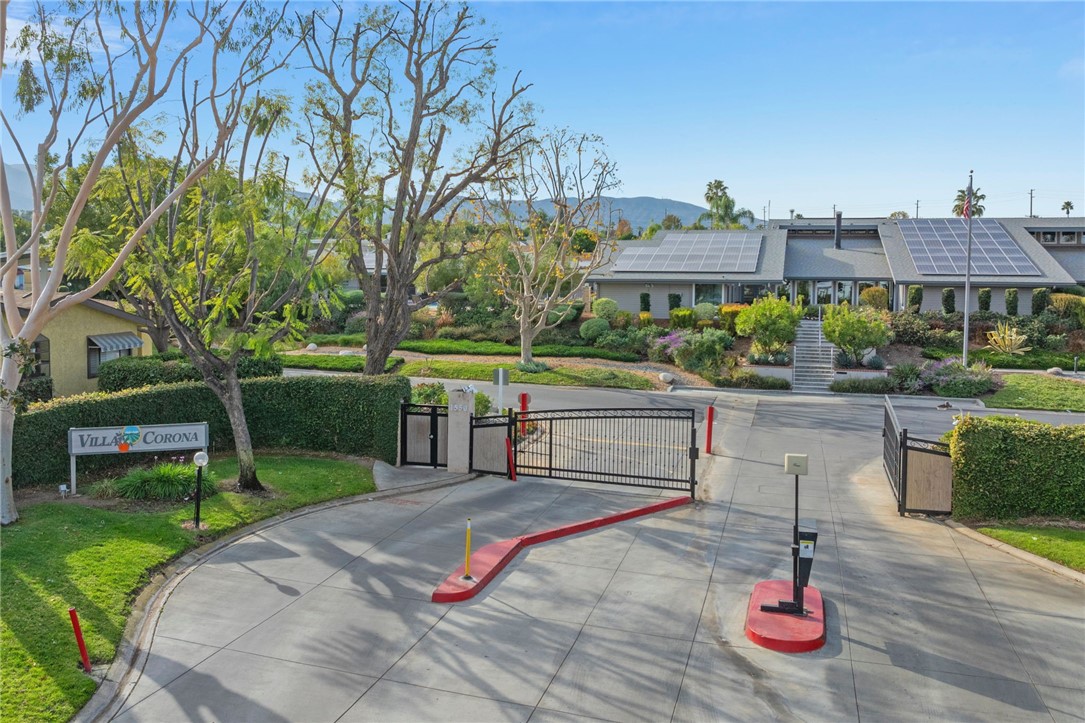 1550 Rimpau Avenue 110