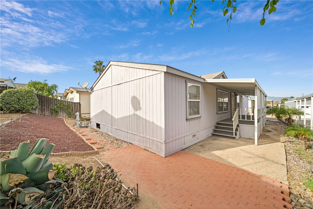 1550 Rimpau Avenue 110