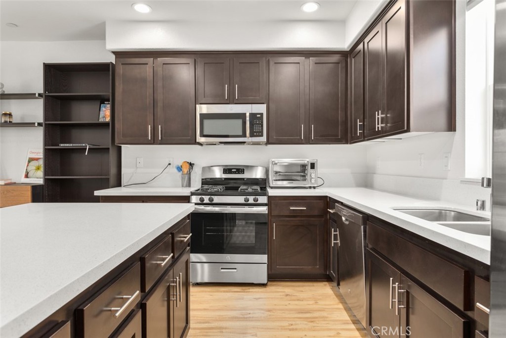 1226 S Macduff Street