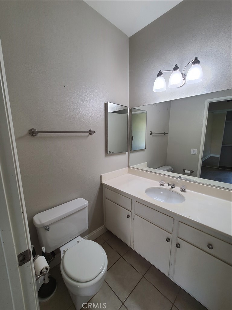 19431 Rue De Valore 11B