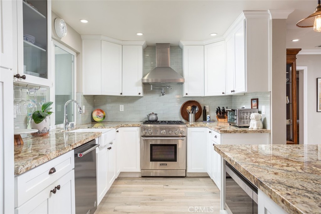 944 Cedar Place