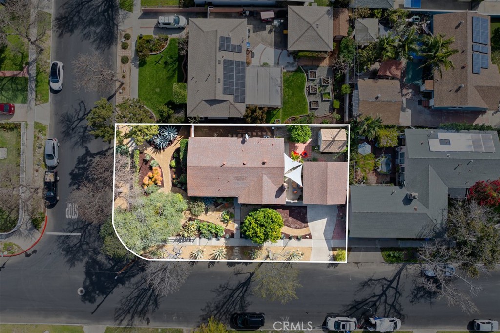 2309 Larchmont Avenue