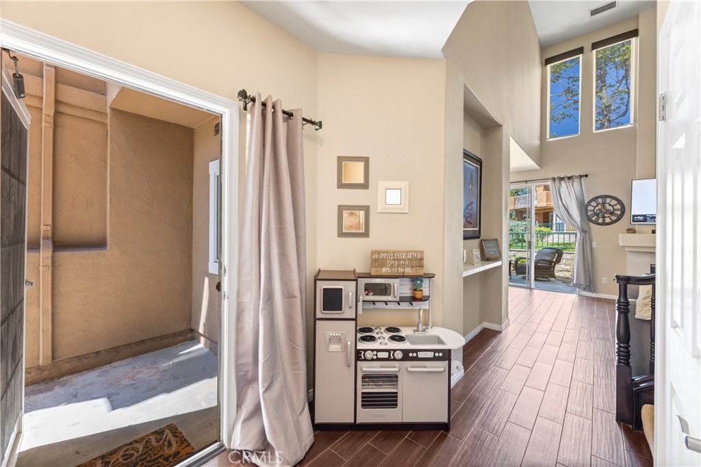 88 Matisse Circle 96