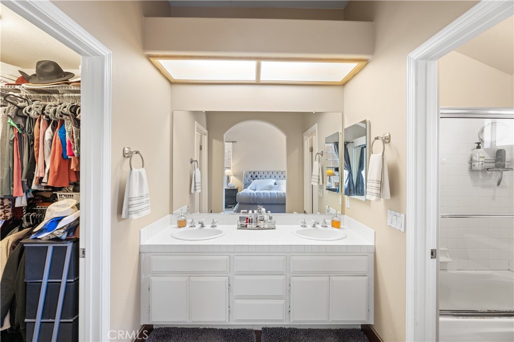 88 Matisse Circle 96