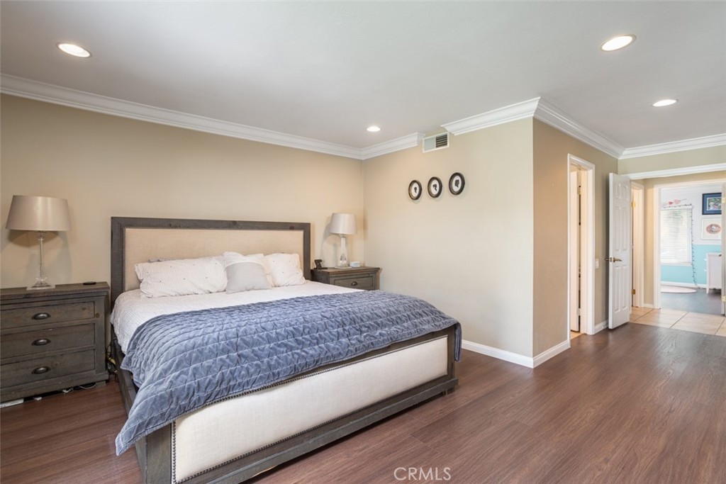 24362 Via San Clemente