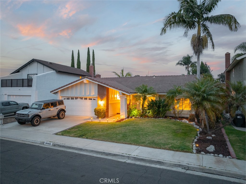 24362 Via San Clemente