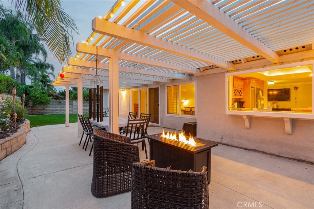 24362 Via San Clemente