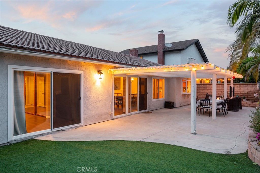 24362 Via San Clemente