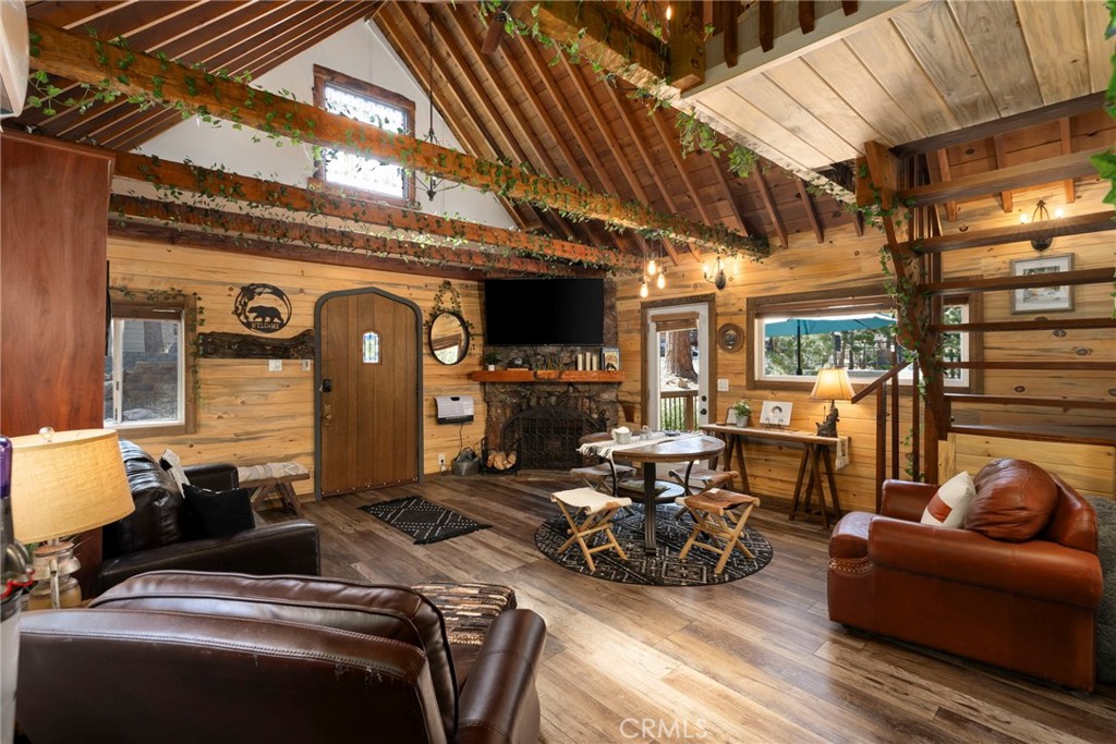 132 Winding Lane