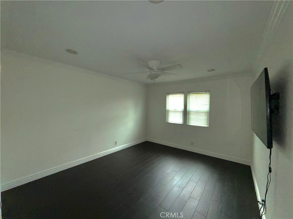 345 University Drive F4