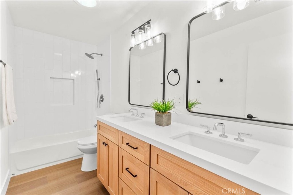 1413 S Sherrill Street