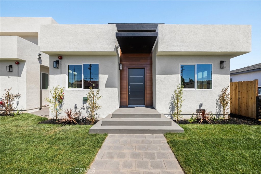 947 W Magnolia Street