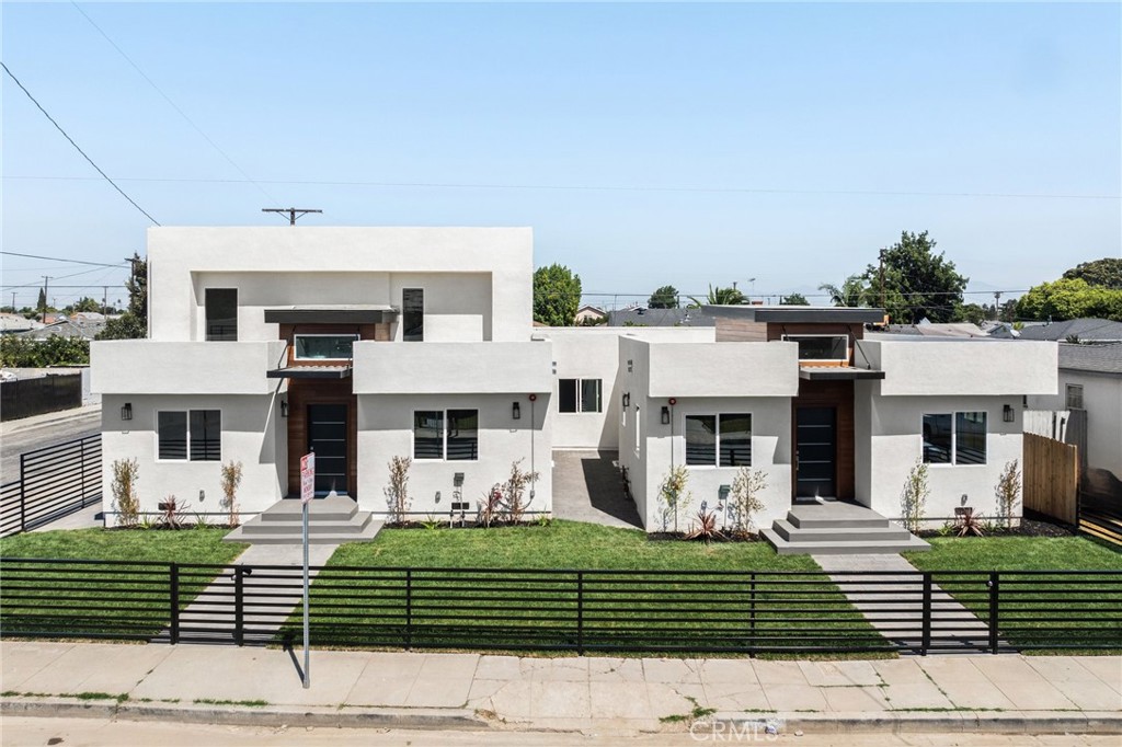 947 W Magnolia Street