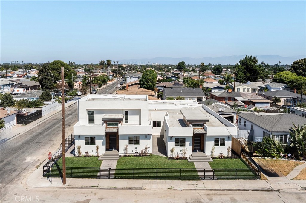 947 W Magnolia Street