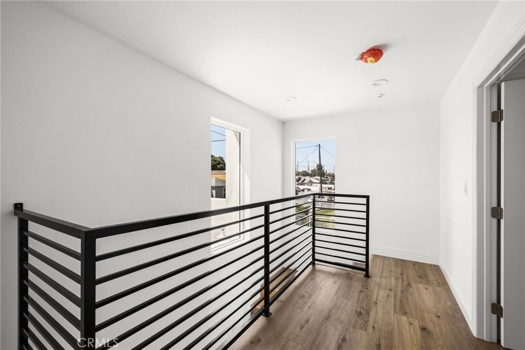 947 W Magnolia Street