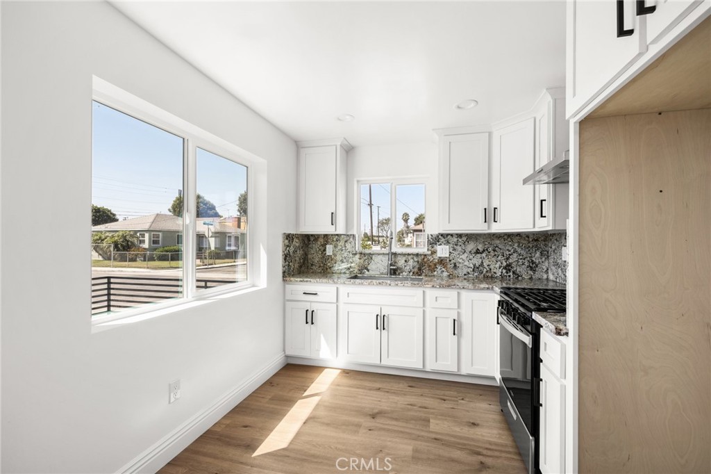 947 W Magnolia Street