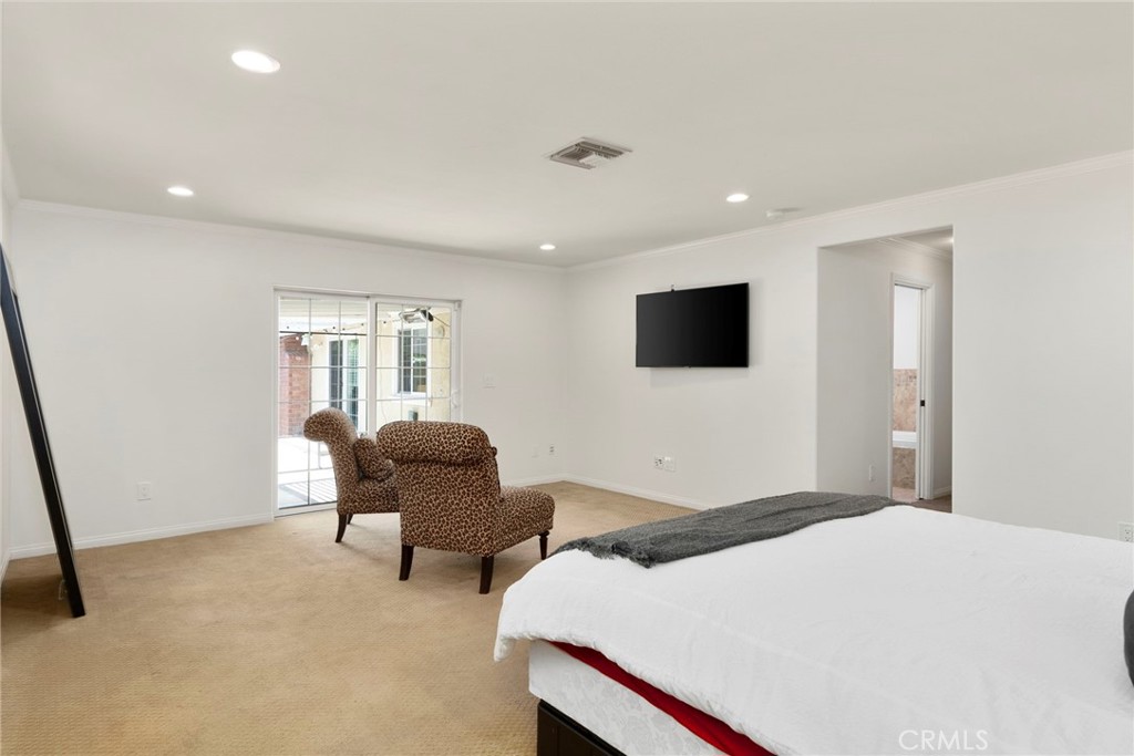 3106 E Trenton Avenue