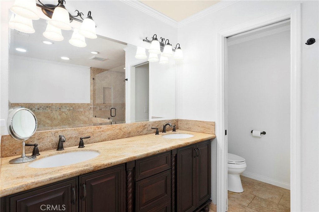 3106 E Trenton Avenue