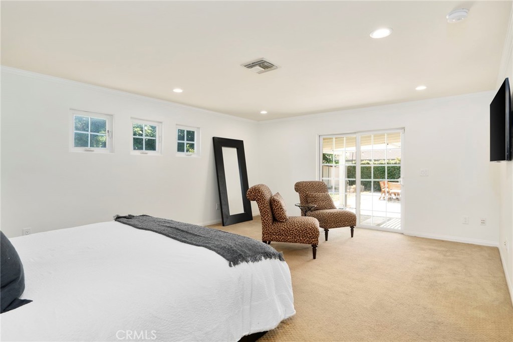 3106 E Trenton Avenue