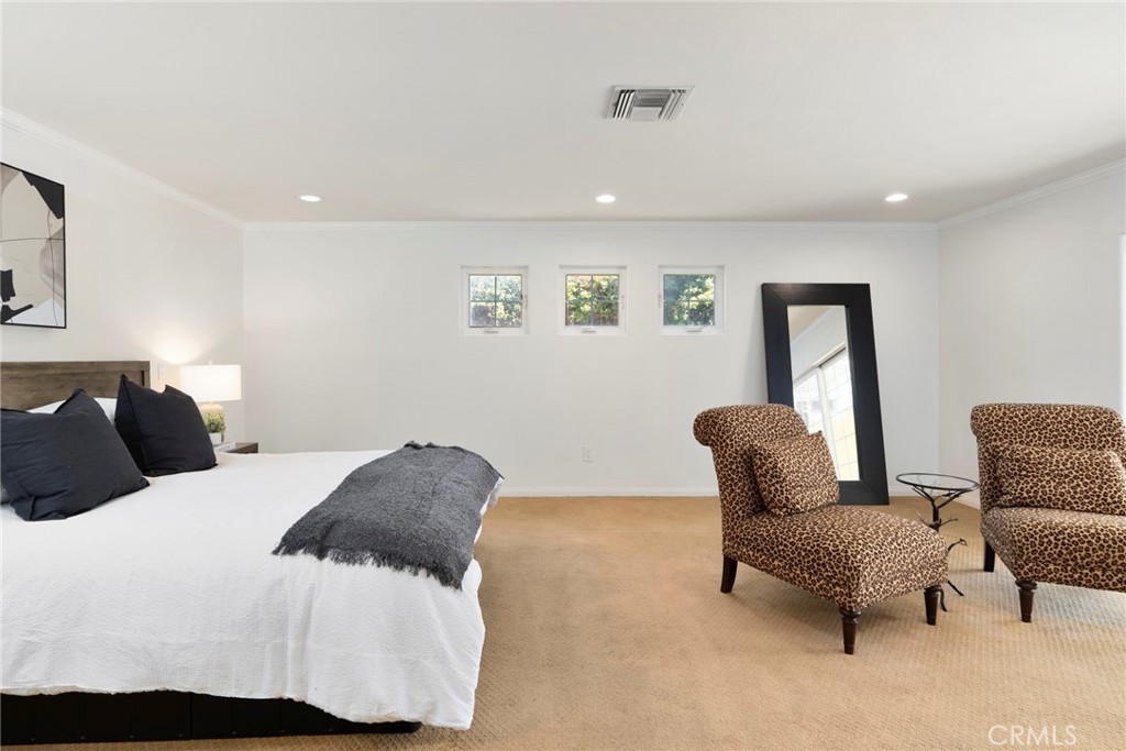 3106 E Trenton Avenue