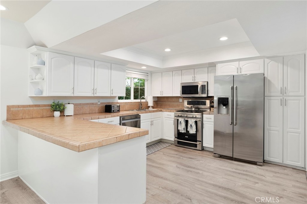 3106 E Trenton Avenue