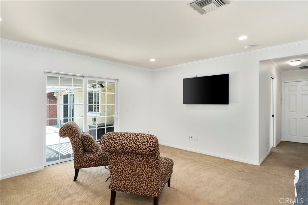 3106 E Trenton Avenue