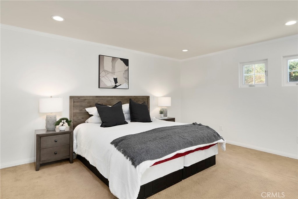 3106 E Trenton Avenue