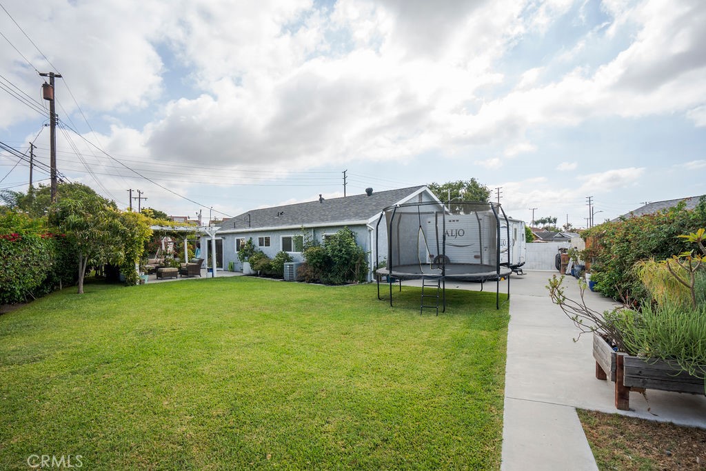 15352 Nantucket Street