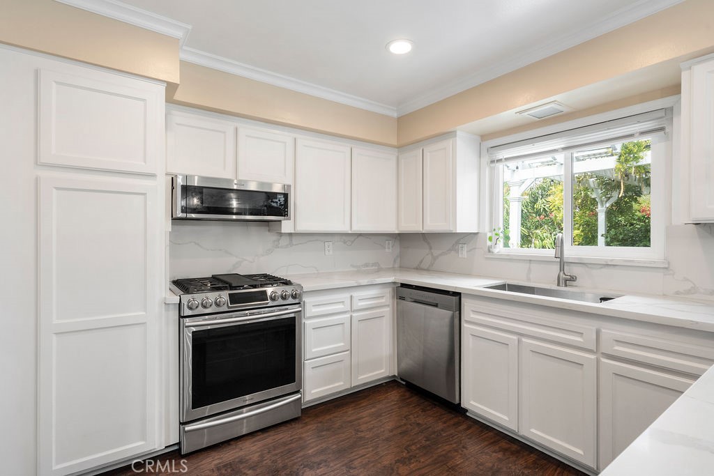 15352 Nantucket Street