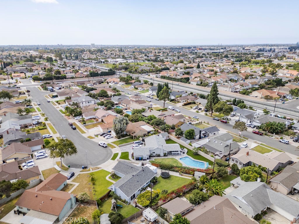 15352 Nantucket Street