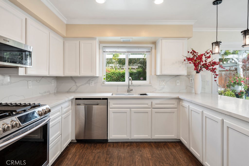 15352 Nantucket Street