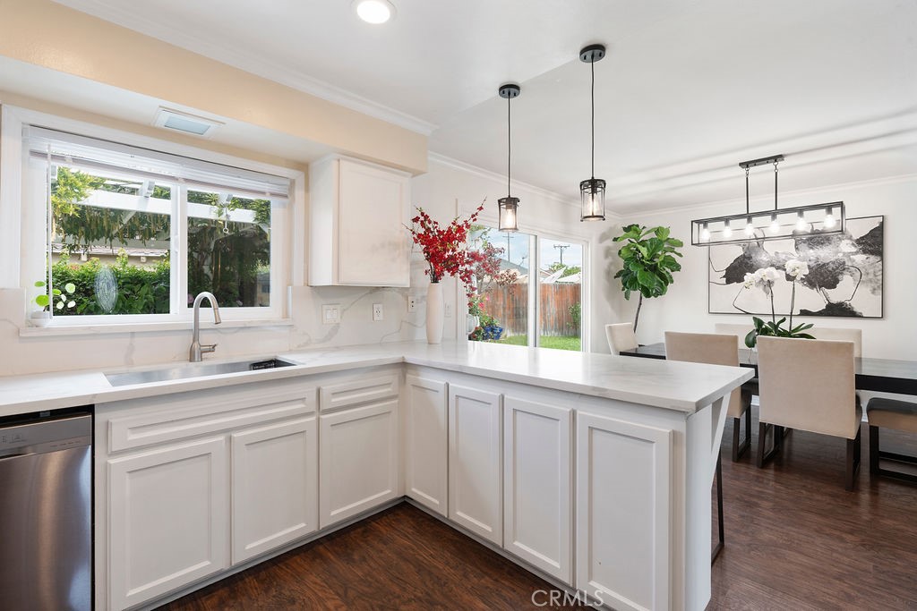 15352 Nantucket Street