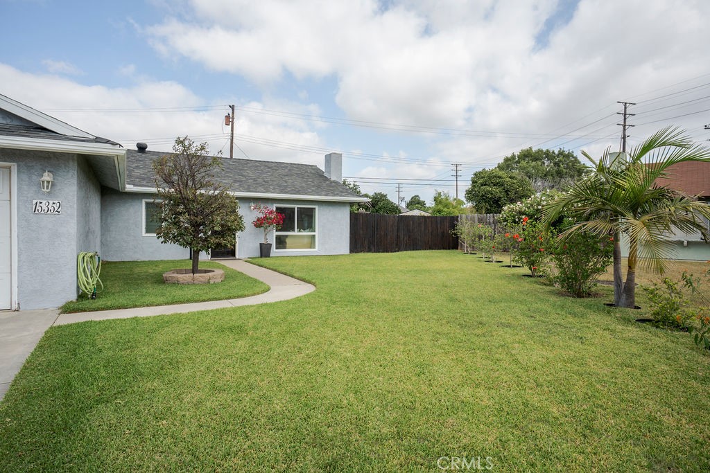 15352 Nantucket Street