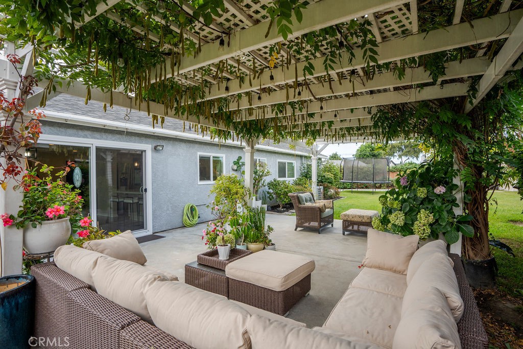 15352 Nantucket Street