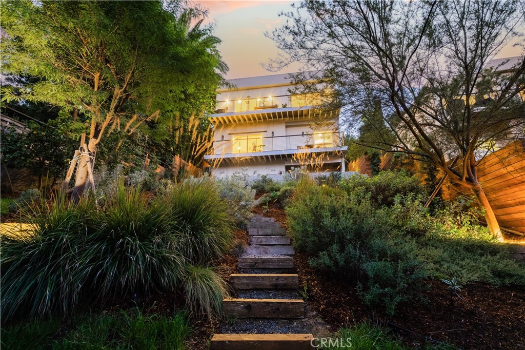 1631 Bridgeport Drive