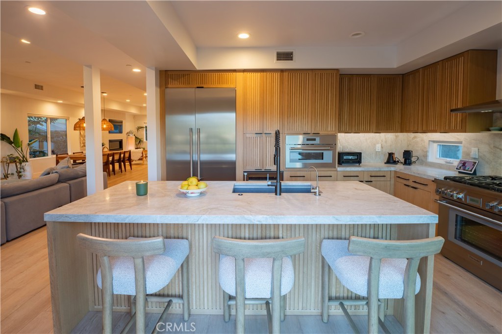 1631 Bridgeport Drive