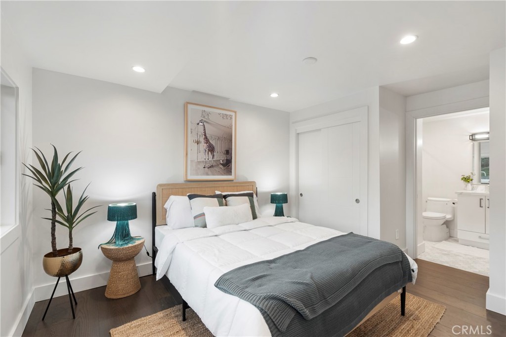 3850 Glenalbyn Drive