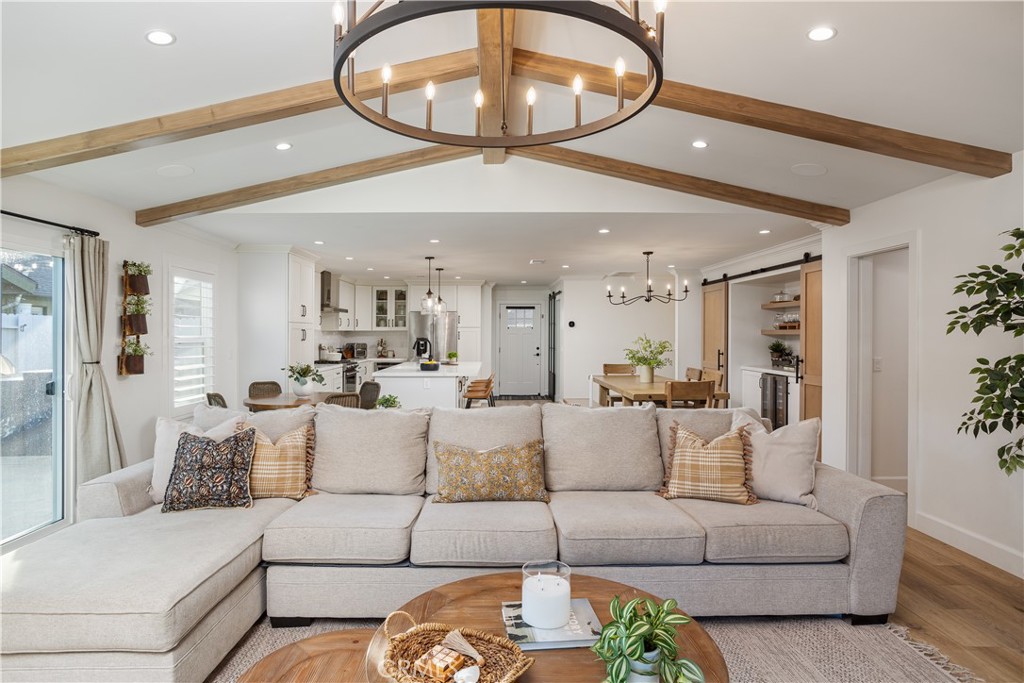 20092 Shorewood Circle