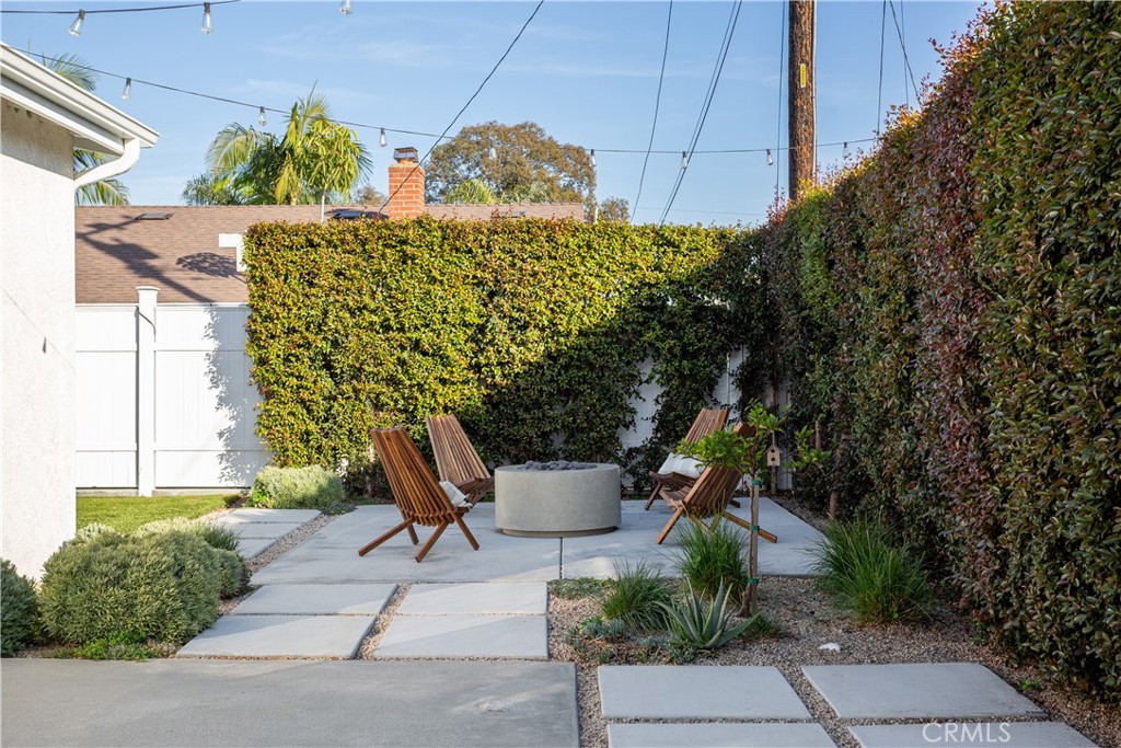 20092 Shorewood Circle