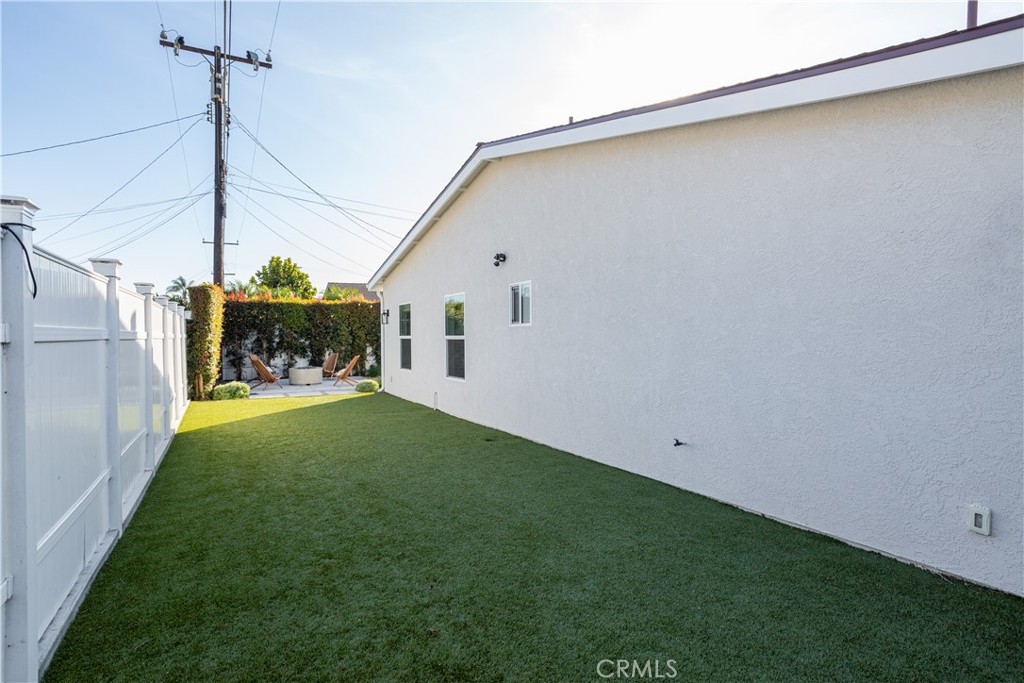 20092 Shorewood Circle