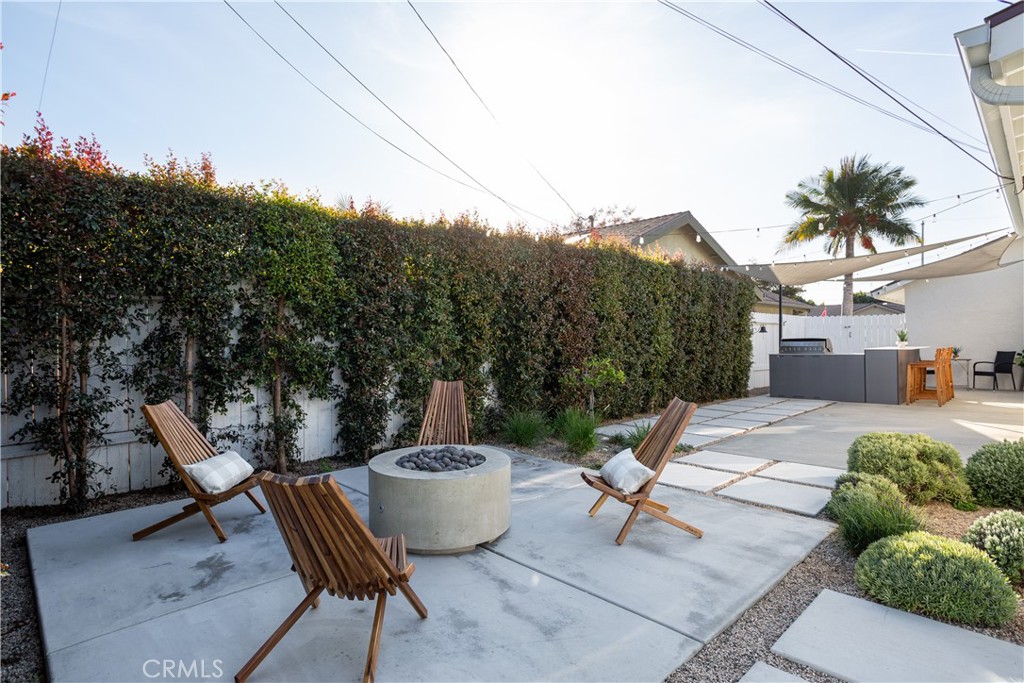 20092 Shorewood Circle