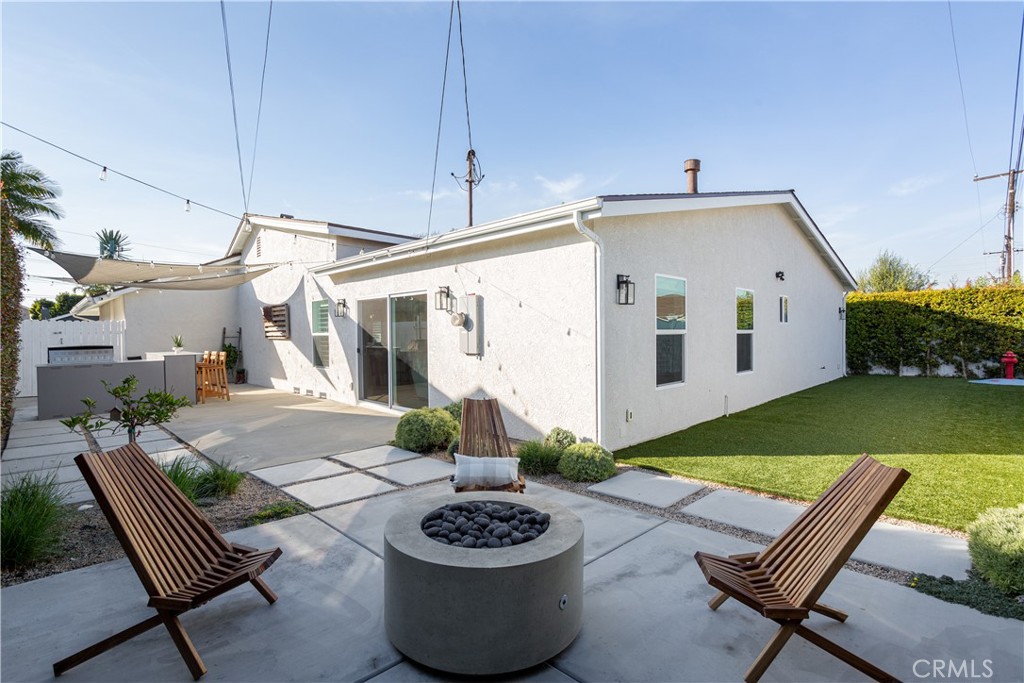 20092 Shorewood Circle