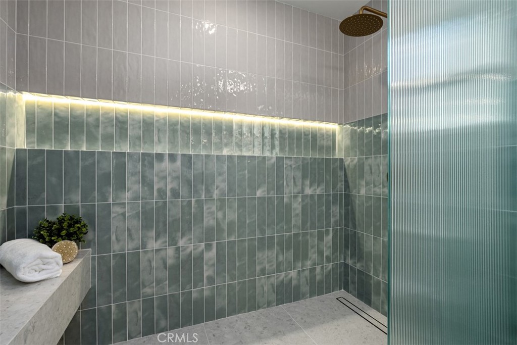 2224 Riverdale Avenue