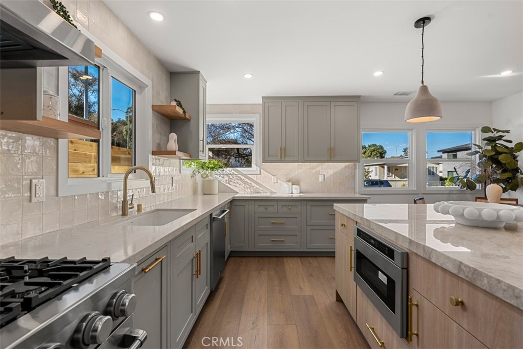 2224 Riverdale Avenue