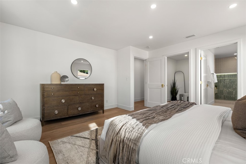 2224 Riverdale Avenue