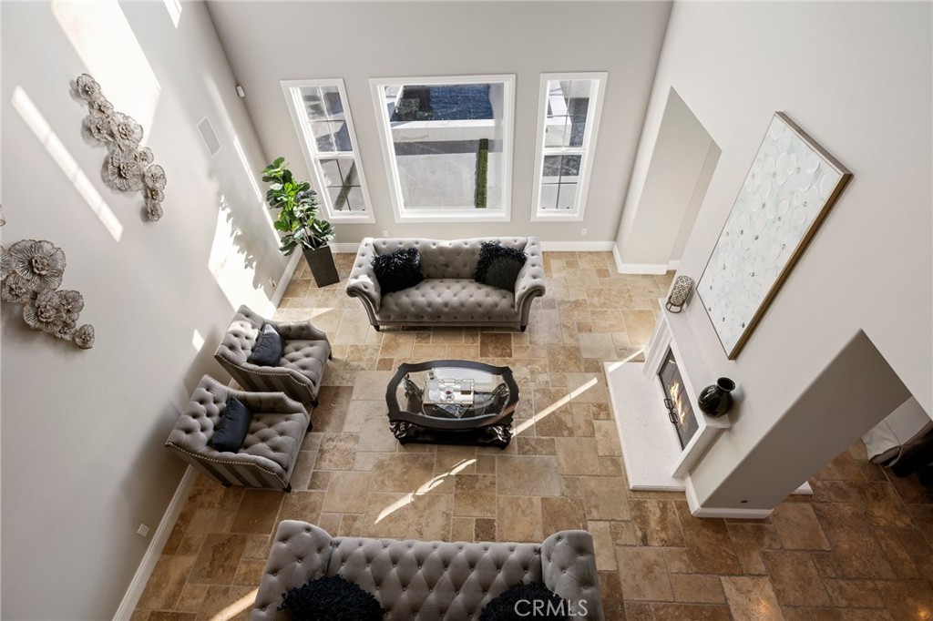 2939 Venezia Terrace