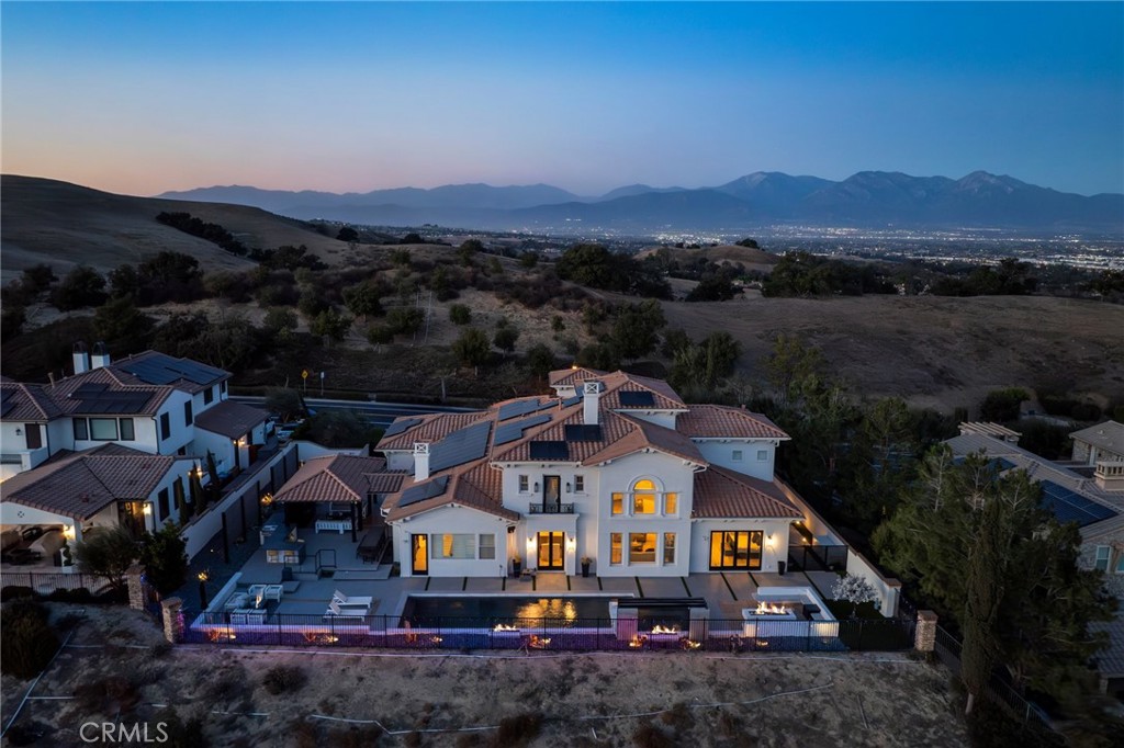 2939 Venezia Terrace