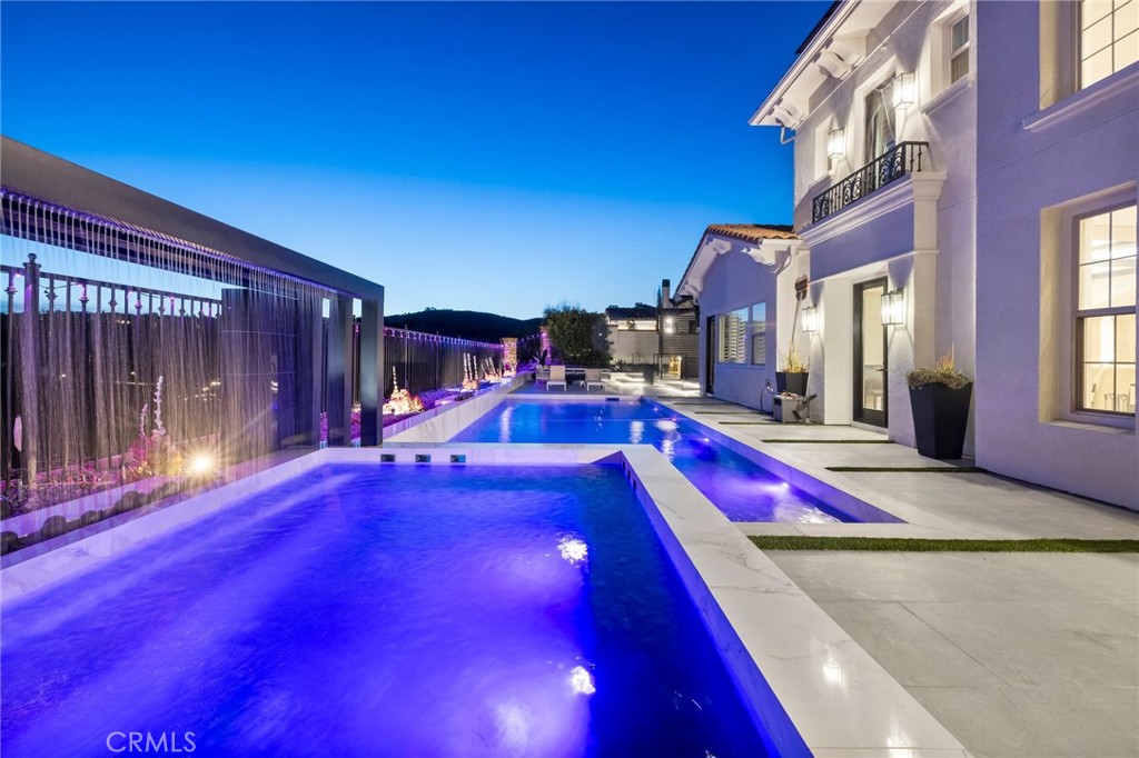 2939 Venezia Terrace