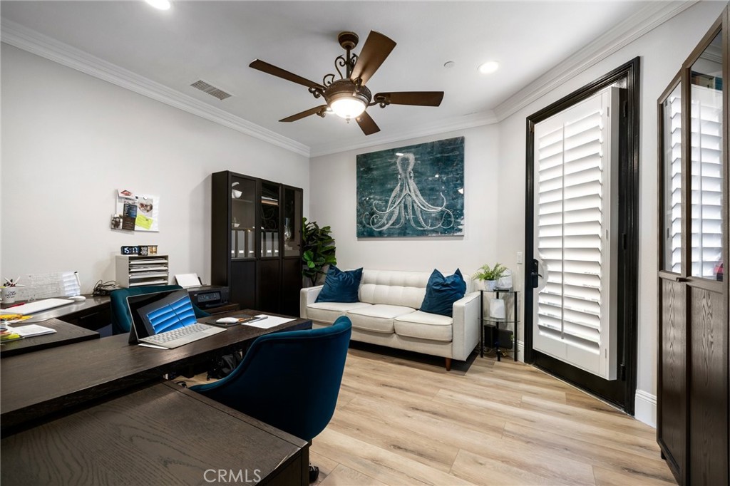 2939 Venezia Terrace