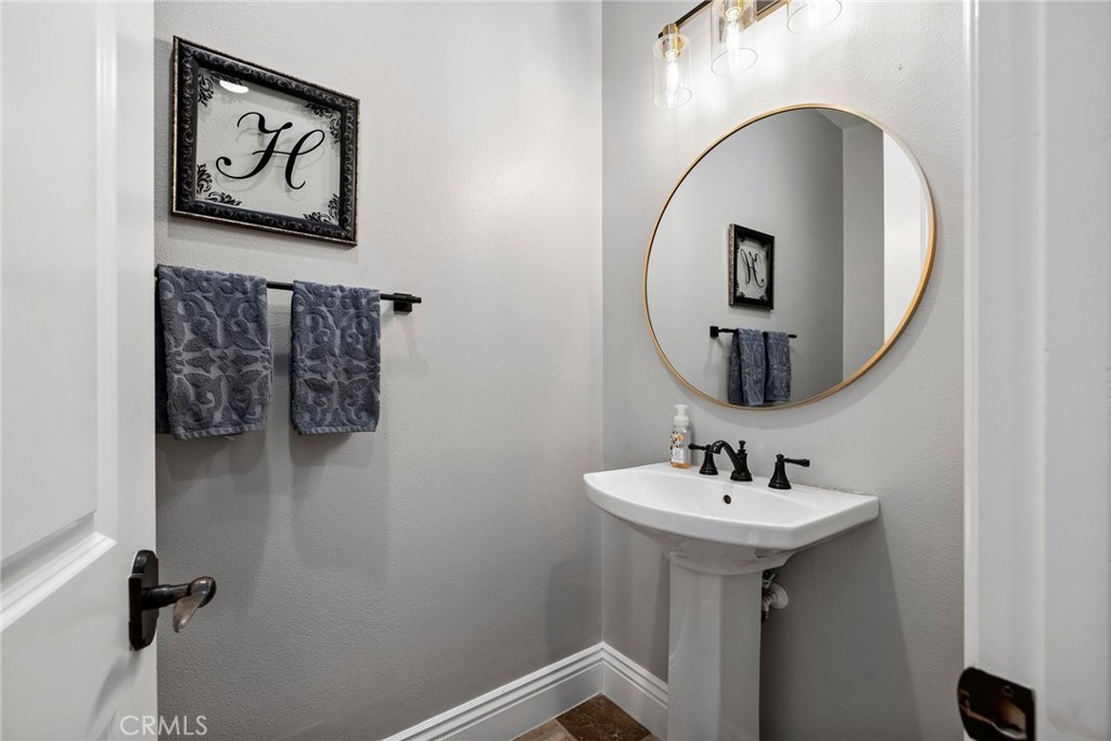 2939 Venezia Terrace